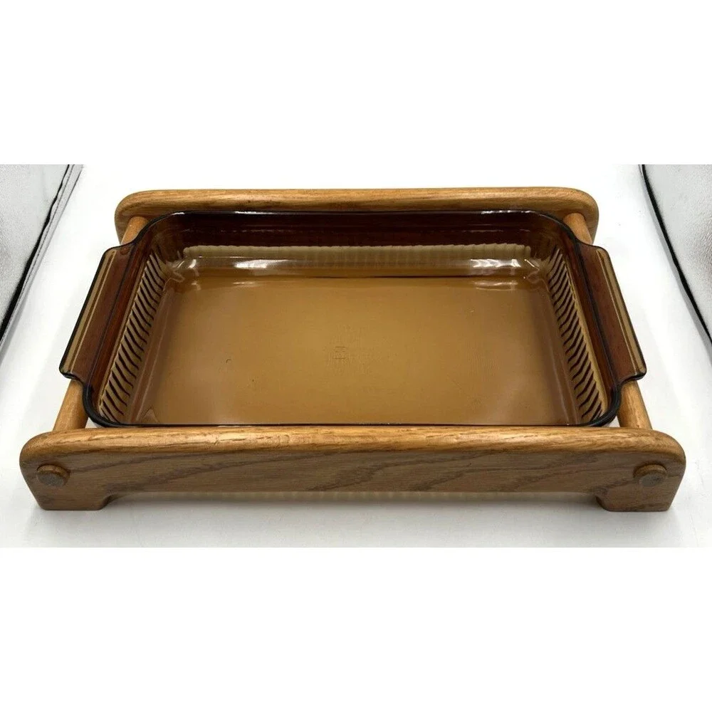 Vtg Anchor Hocking Casserole Dish 3QT Baking Amber Glass Wood Cradle Rack 9x14